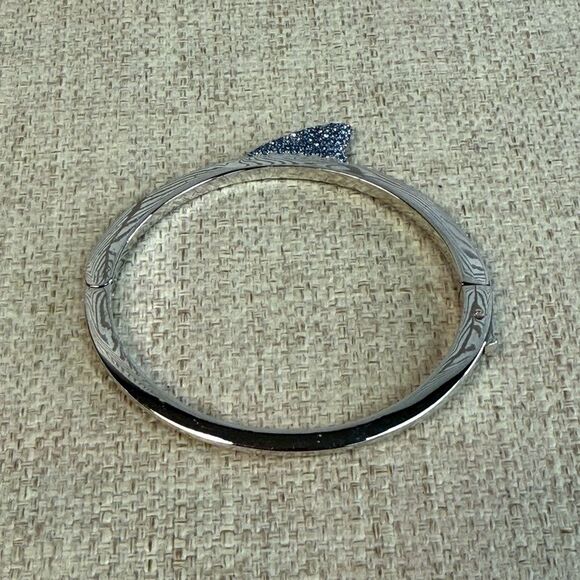 Kate Spade California Dreaming Pave Silver & Blue Ocean Wave Hinged Bracelet - Picture 2 of 7